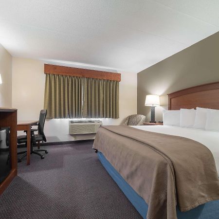 Americinn By Wyndham Hutchinson Extérieur photo