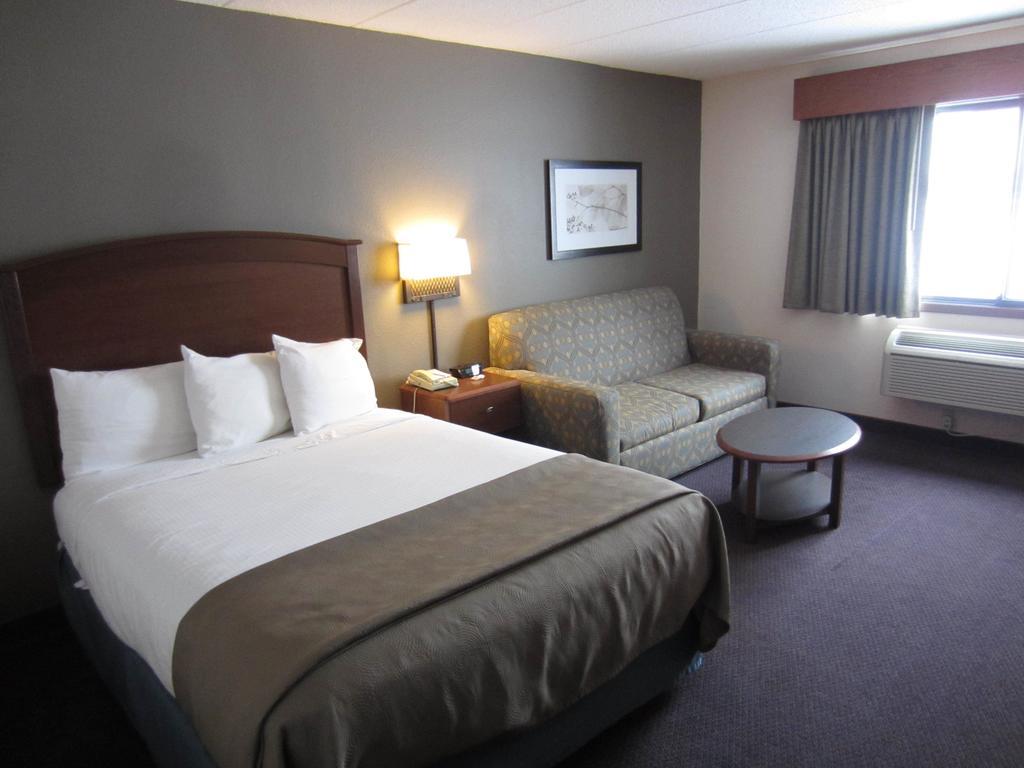 Americinn By Wyndham Hutchinson Extérieur photo
