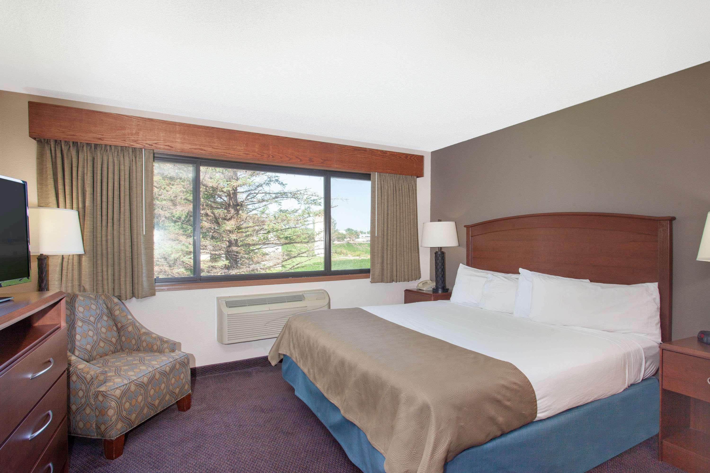 Americinn By Wyndham Hutchinson Extérieur photo