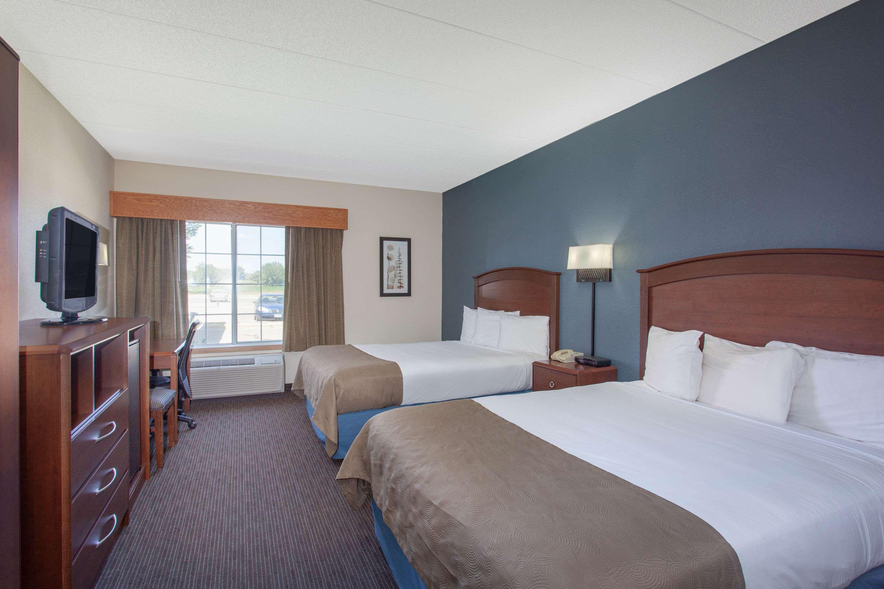 Americinn By Wyndham Hutchinson Extérieur photo