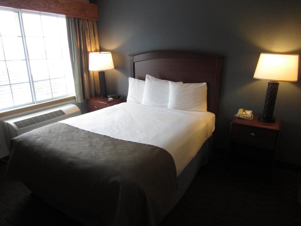 Americinn By Wyndham Hutchinson Chambre photo