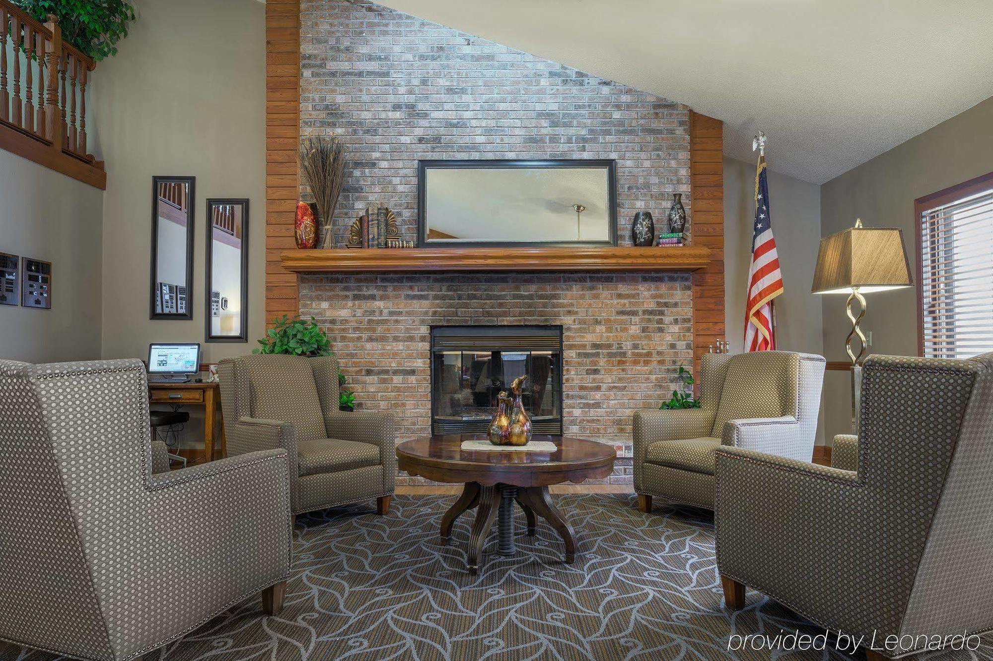 Americinn By Wyndham Hutchinson Extérieur photo