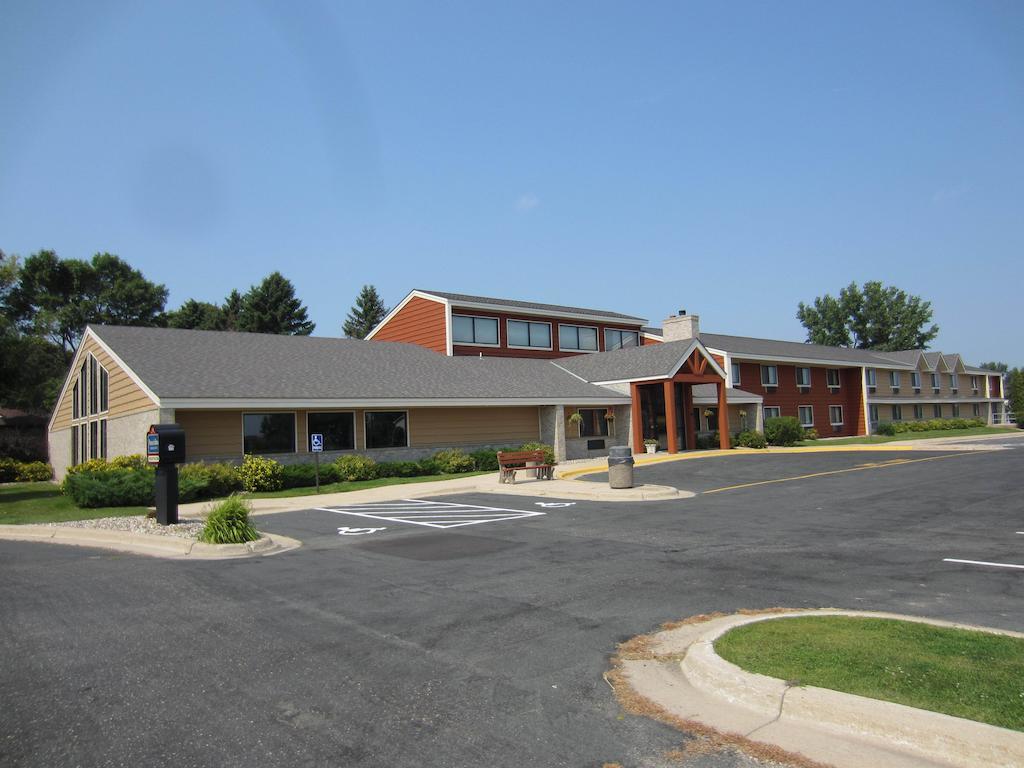 Americinn By Wyndham Hutchinson Extérieur photo